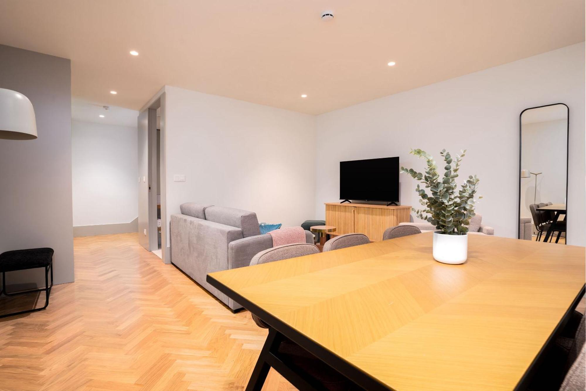 Limehome Porto Rua 31 De Janeiro Luaran gambar