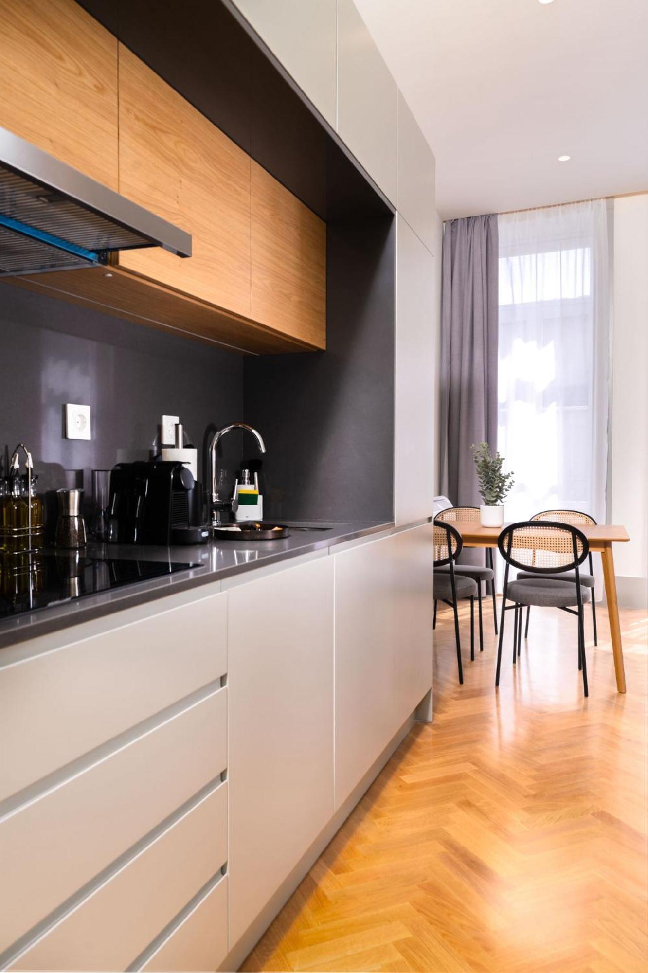 Limehome Porto Rua 31 De Janeiro Luaran gambar